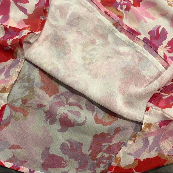 NEW Steve Madden Split Neck Floral Ruffle Flutter Sleeve Chiffon Top Size Small - Picture 6 of 8